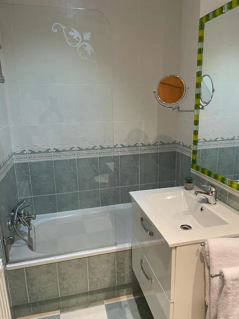 Premium Plaza Apartment El Burgo