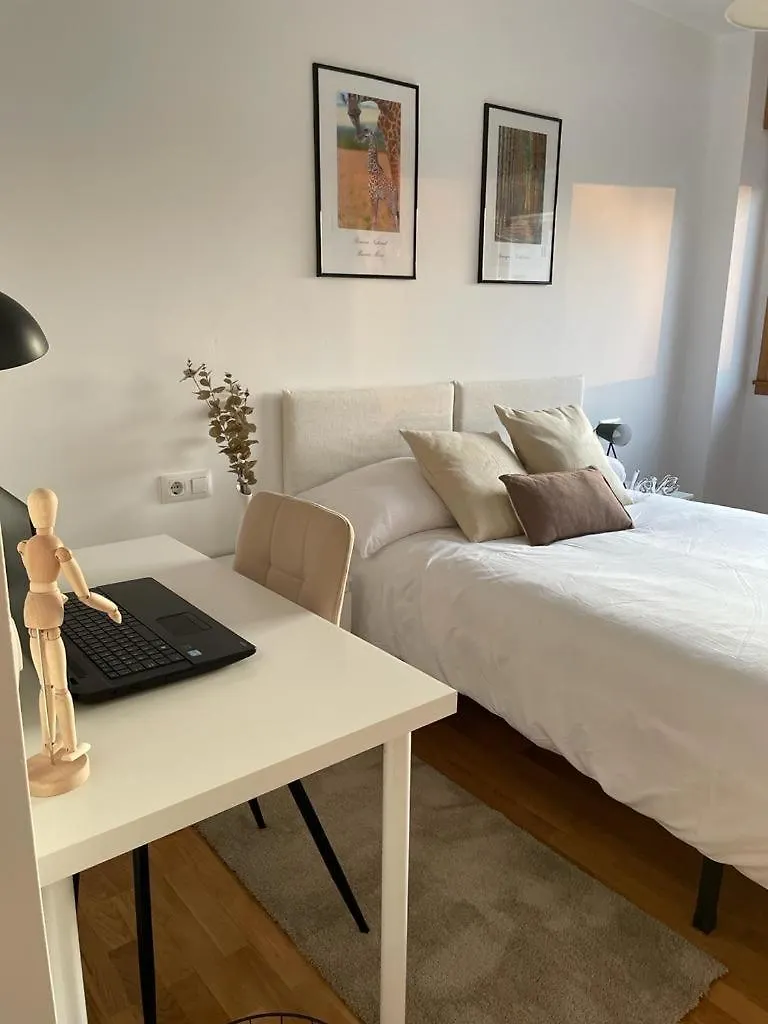 Premium Plaza Apartment El Burgo 0*,