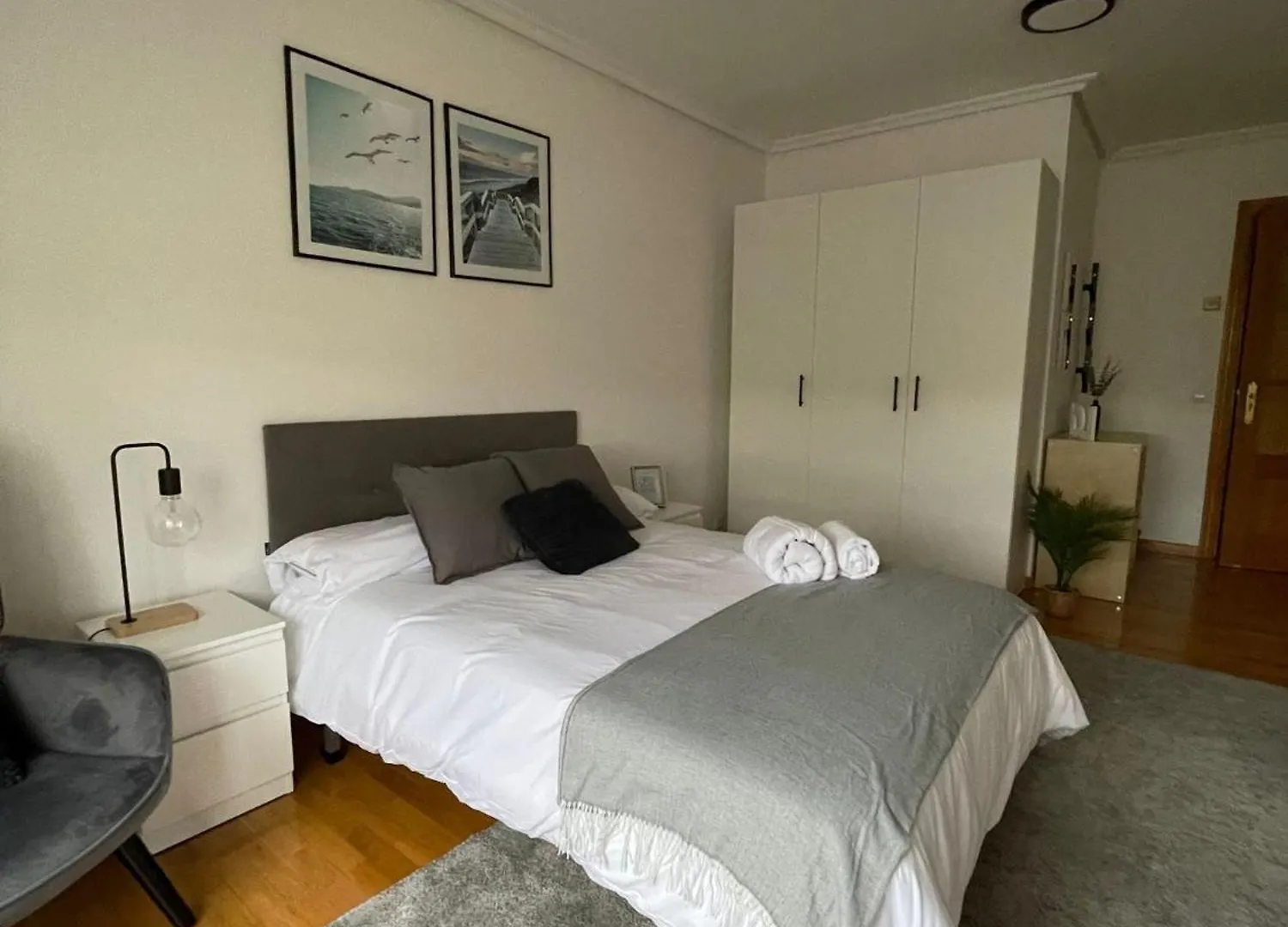 Premium Plaza Apartment El Burgo